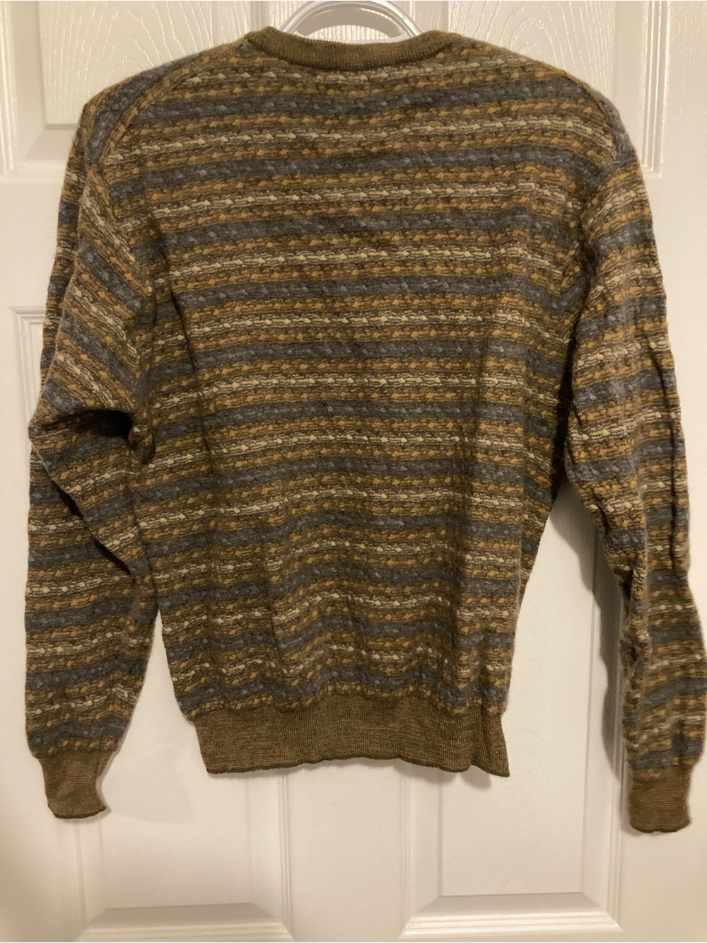 Patterned fine wool sweater - Picture 2 of 5